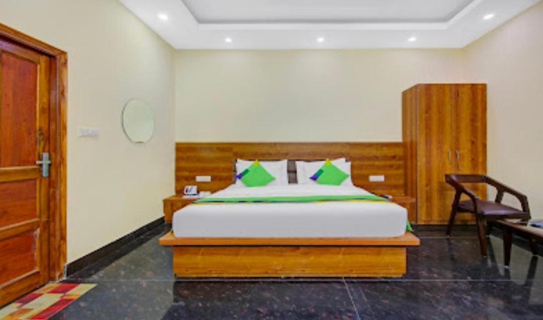 Hotel Premier Noida 135 Esterno foto